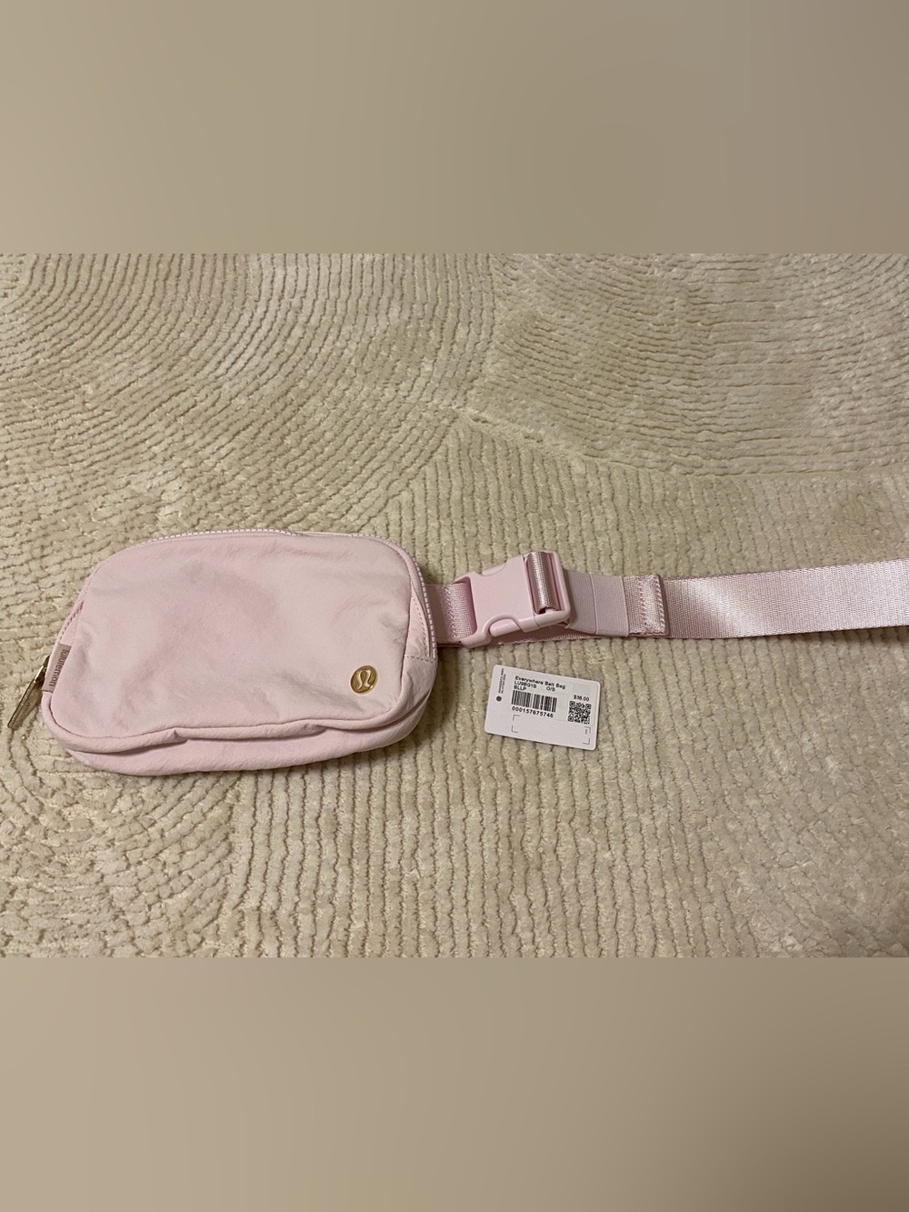 Lululemon Light Pink Everyday Belt Bag in New Condition